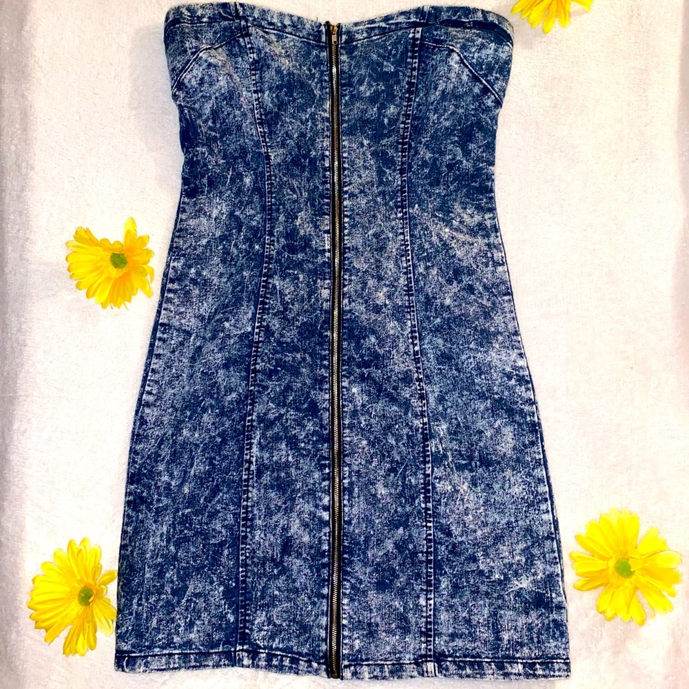 Stretch Acid Wash Denim Strapless Sweetheart Dress
